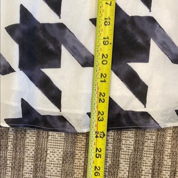 Flowy Full A-Line Skirt Houndstooth Liz Black, Gray White Knee-Length Size 8 - Picture 6 of 6